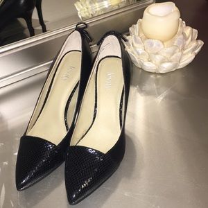 Black leather Levity heels